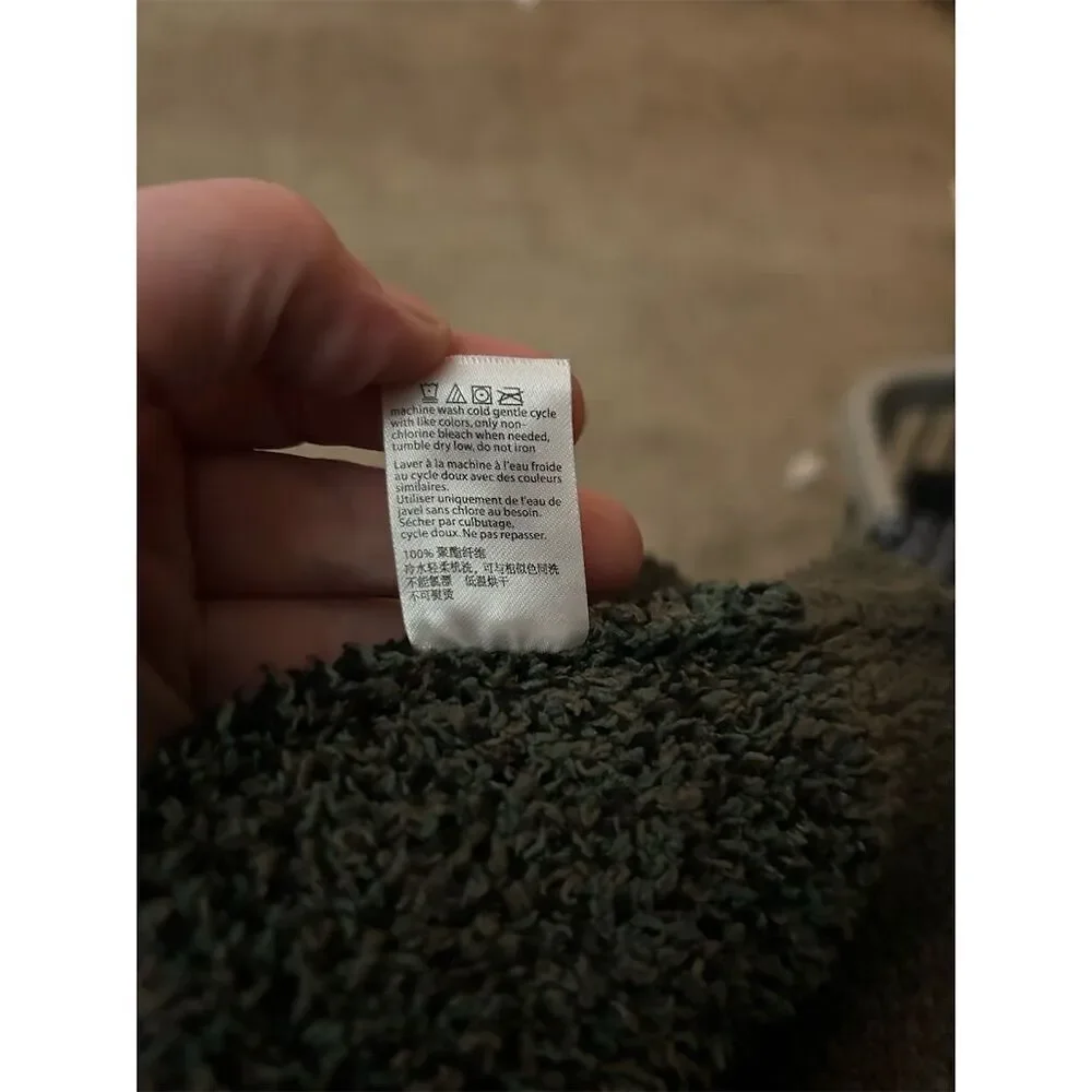 Barefoot Dreams Women's XS Green Camo CozyChic Pullover Sweater - Picture 9 of 9